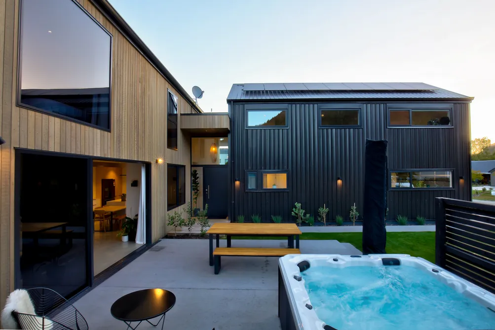 Arrowtown Magic - Home and Income