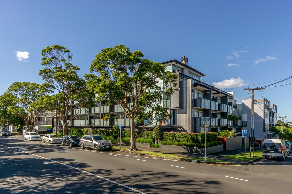 Apartment 3Q The Pulse 
