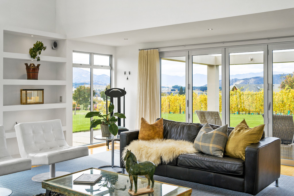 Luxury Home, Luxury Location