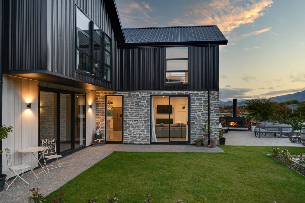 Arrowtown Home and Income Opportunity