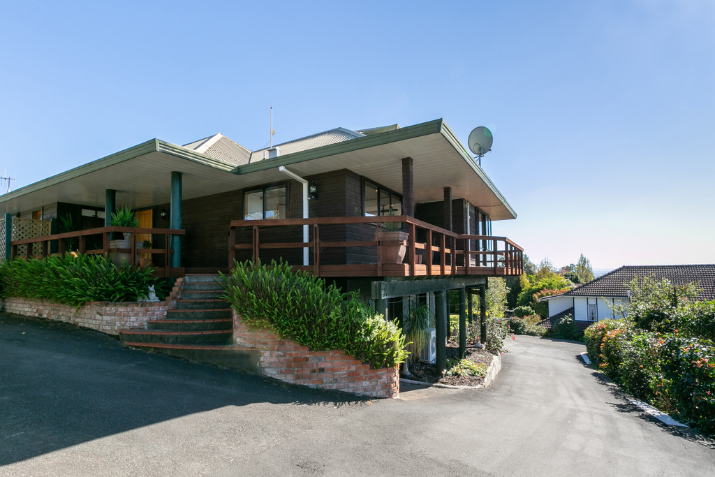 Elevated Views, Sun and Privacy