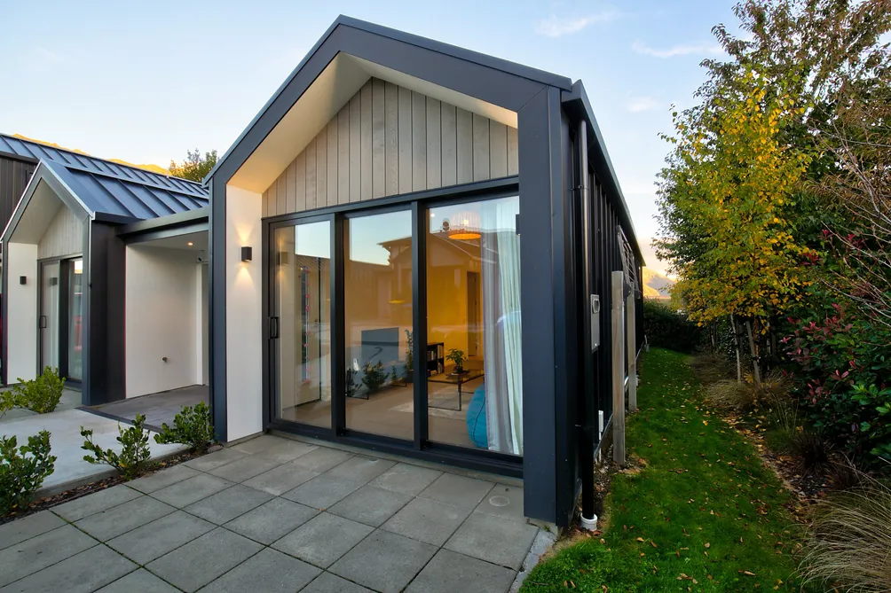 Luxury Modern Townhouse - Prized Position