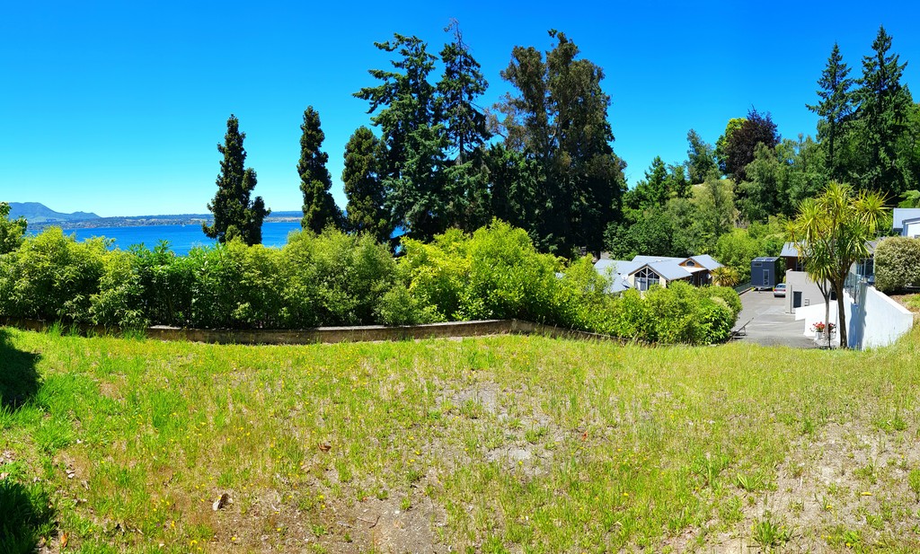 Stunning Taupo Vistas Await