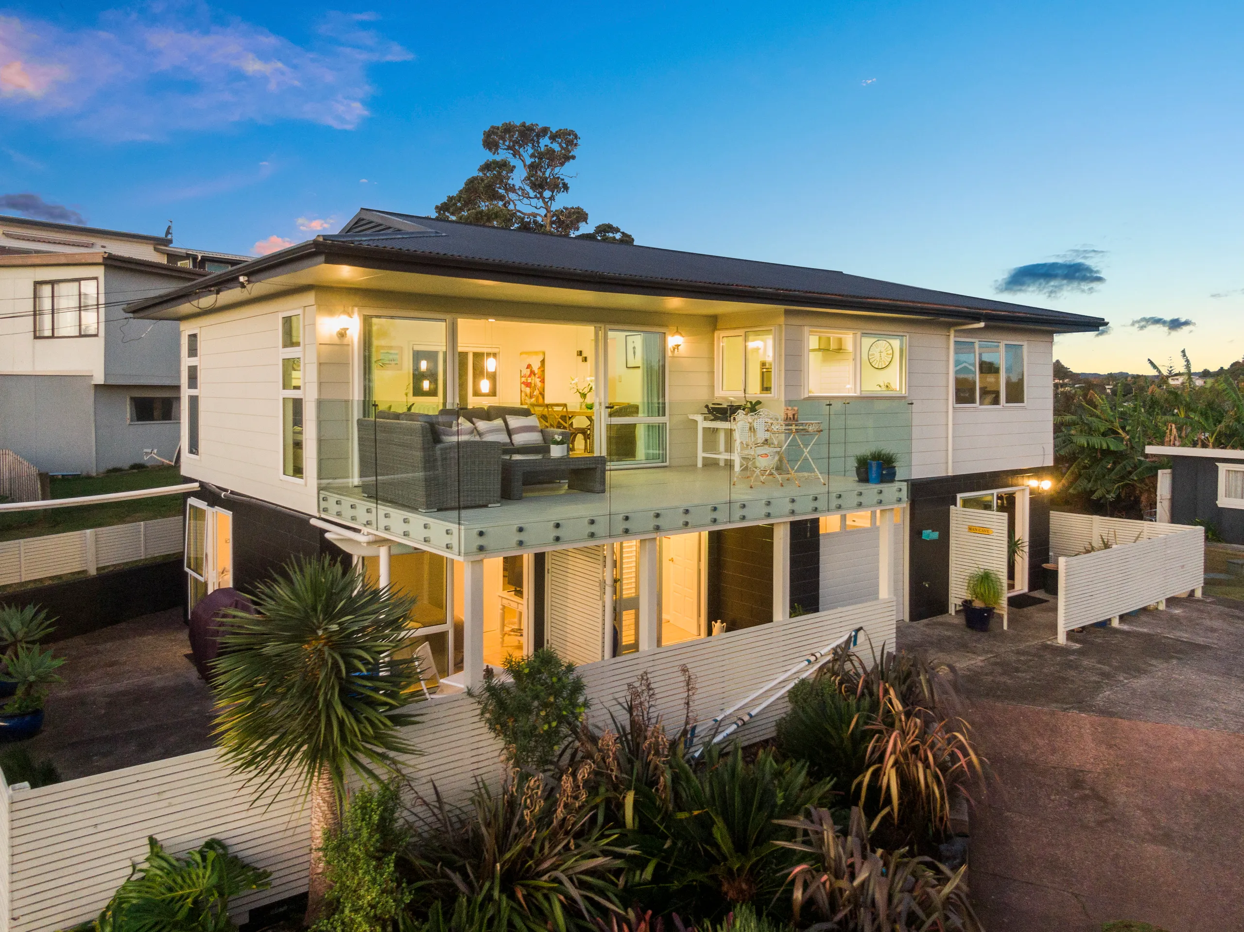 13 Alison Road, Surfdale, Waiheke Island