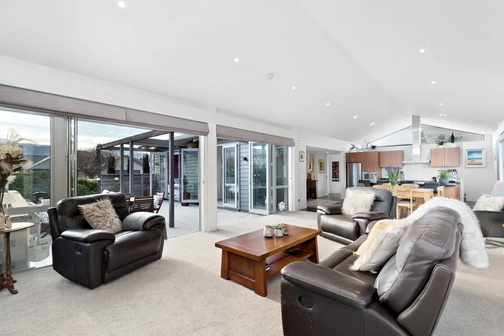 Great House - Great Street