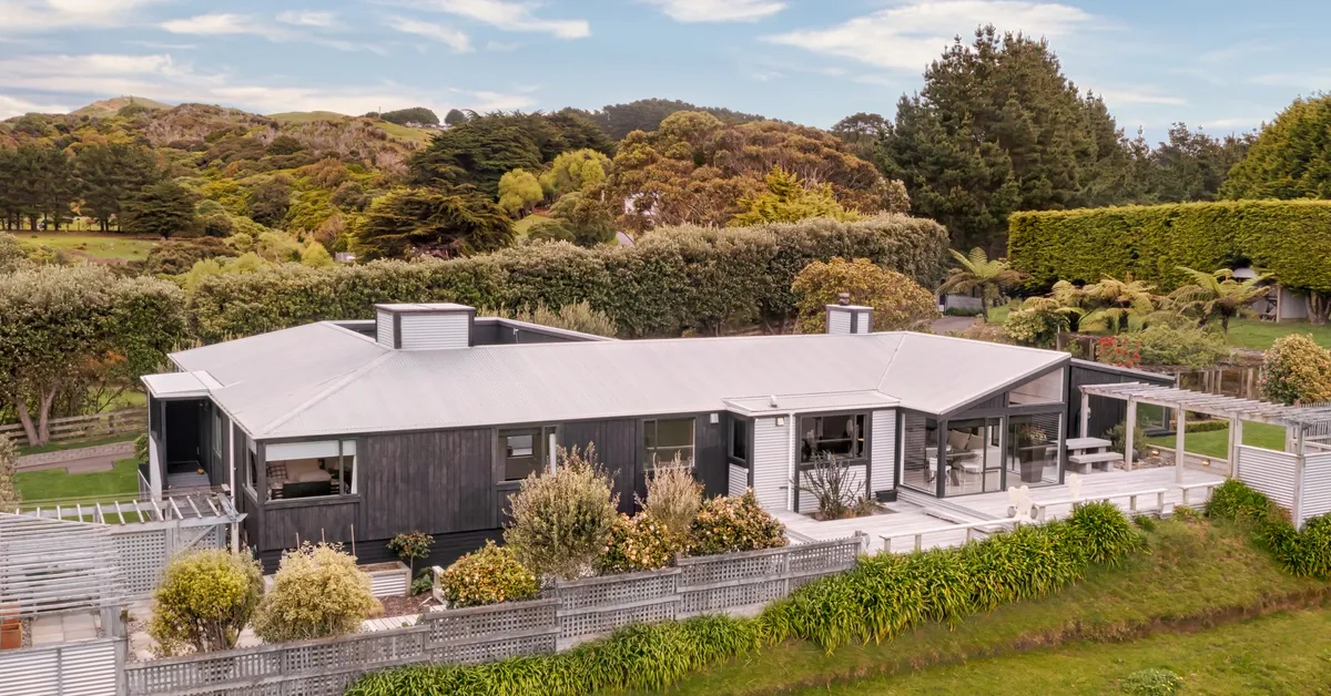20 Coroglen Rise, Pukerua Bay, Porirua City | NZ Sotheby’s Realty ...