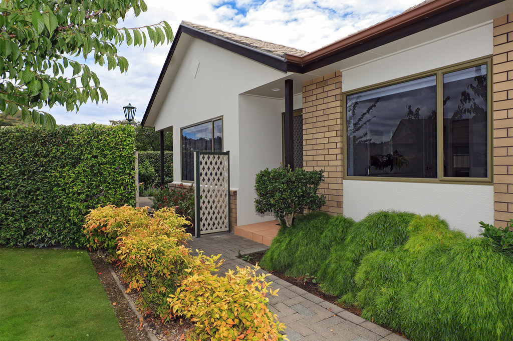  Two Bedrooms Plus Office - Ultra Low Maintenance 