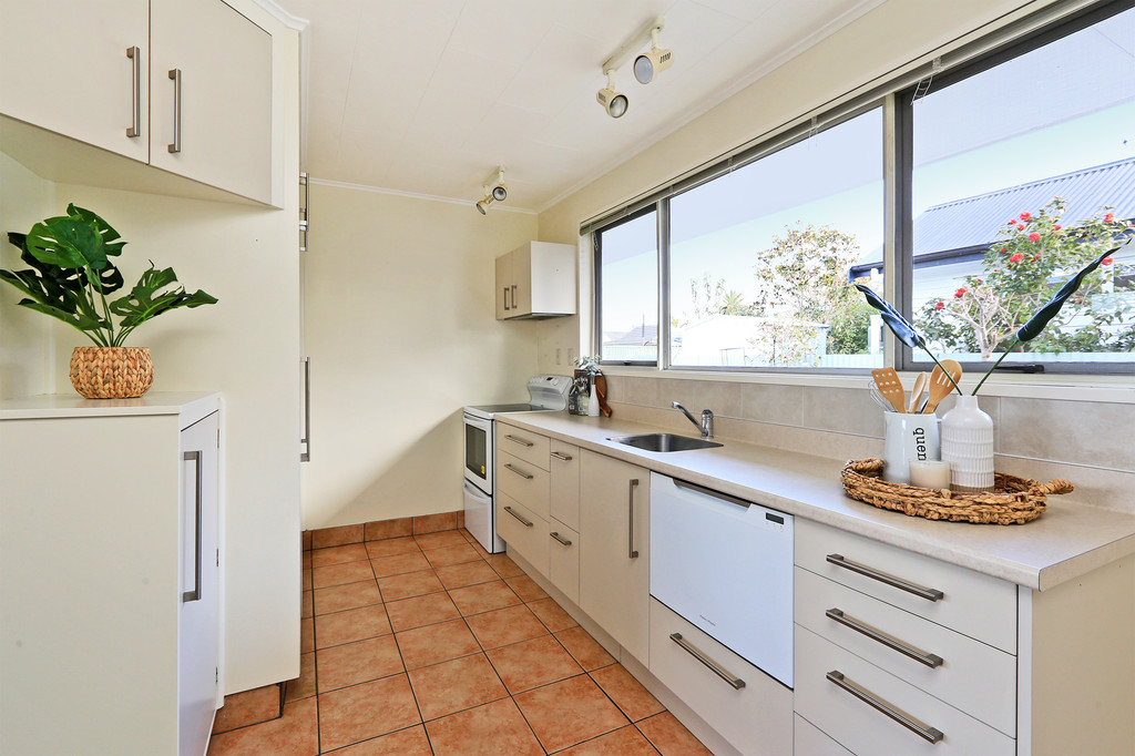 Estate Sale - Superb Location with Park Access