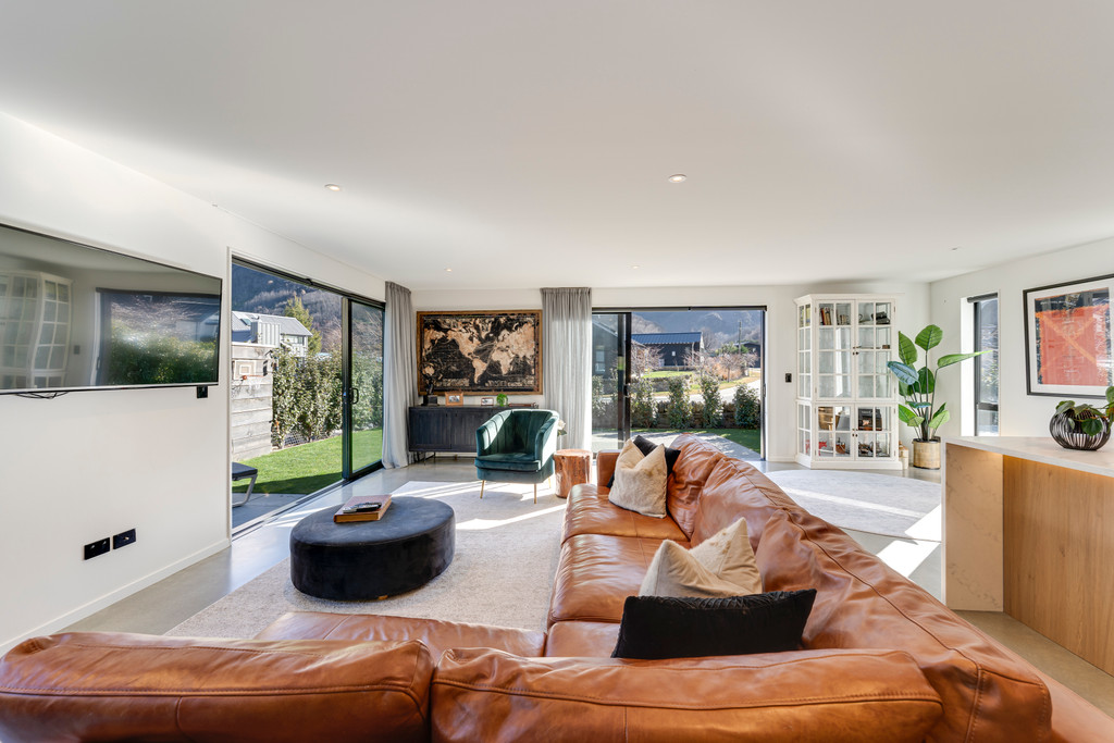 Contemporary Arrowtown