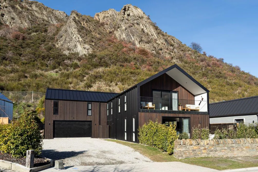 Contemporary Arrowtown