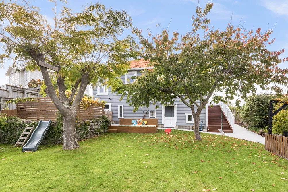 Contemporary Living on Cobden Lane