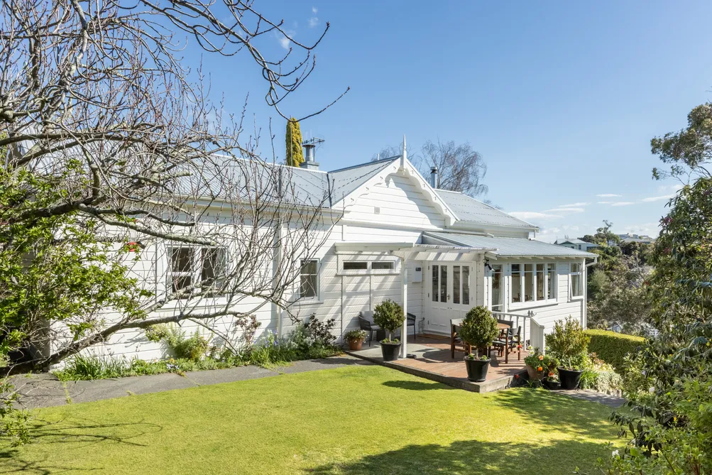 Sunny Napier Hill Family Home