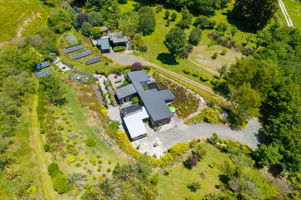 Live Beautifully. Live Totally Off-Grid