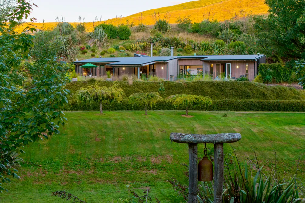 Live Beautifully. Live Totally Off-Grid