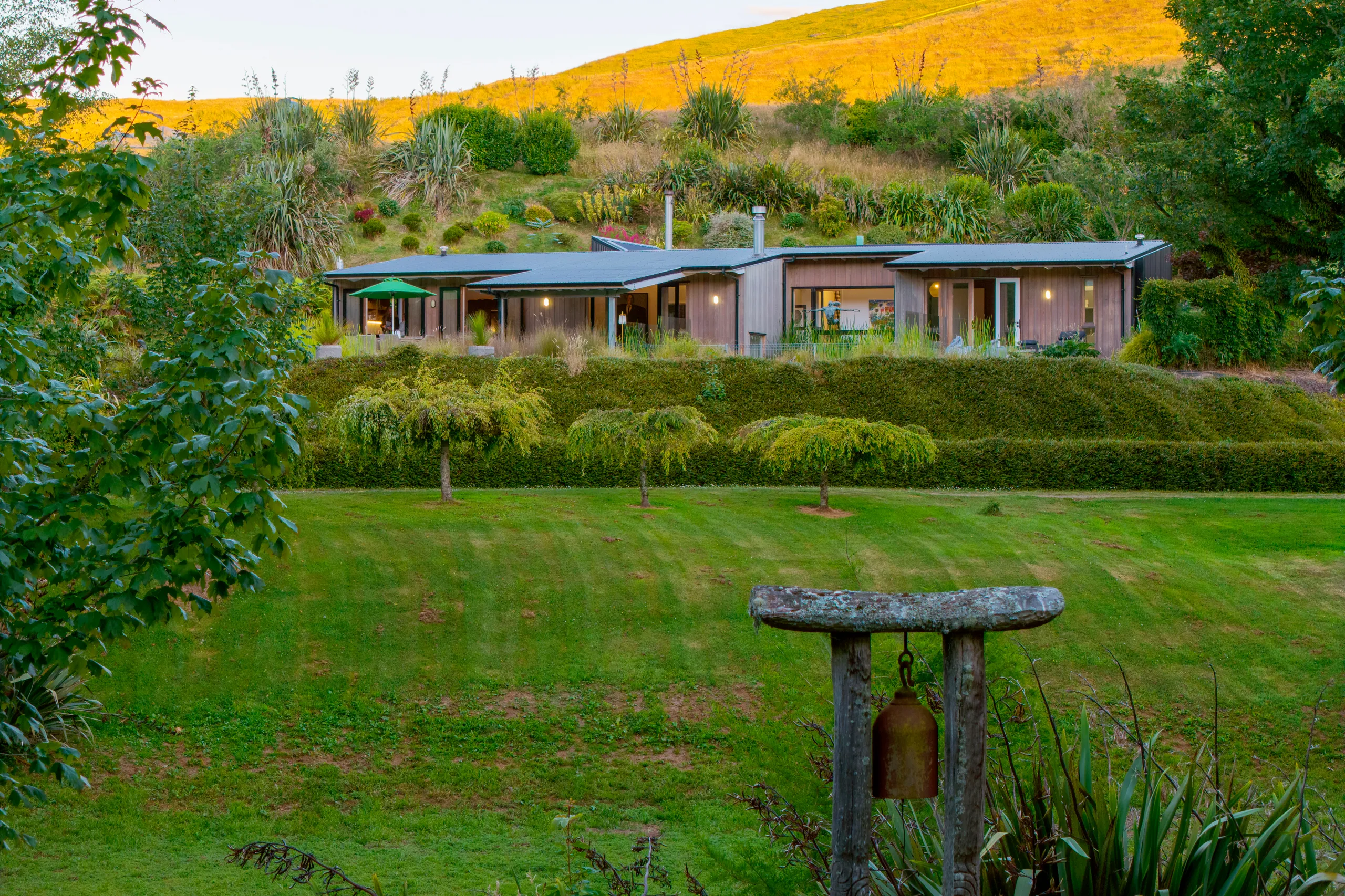 TAUP2586 twilight (4)