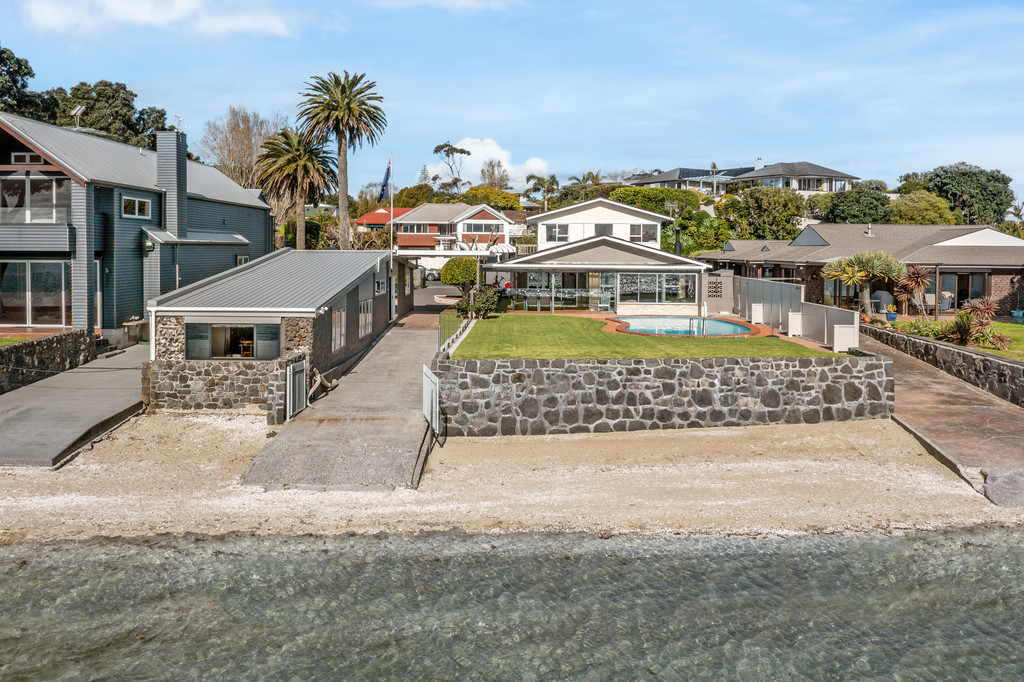 Pure Waterfront - Own Boat Ramp