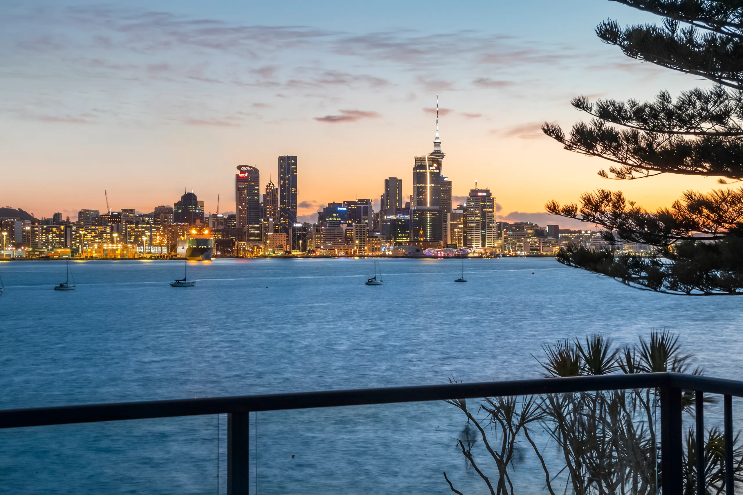 5 Stanley Point Road, Devonport, North Shore City