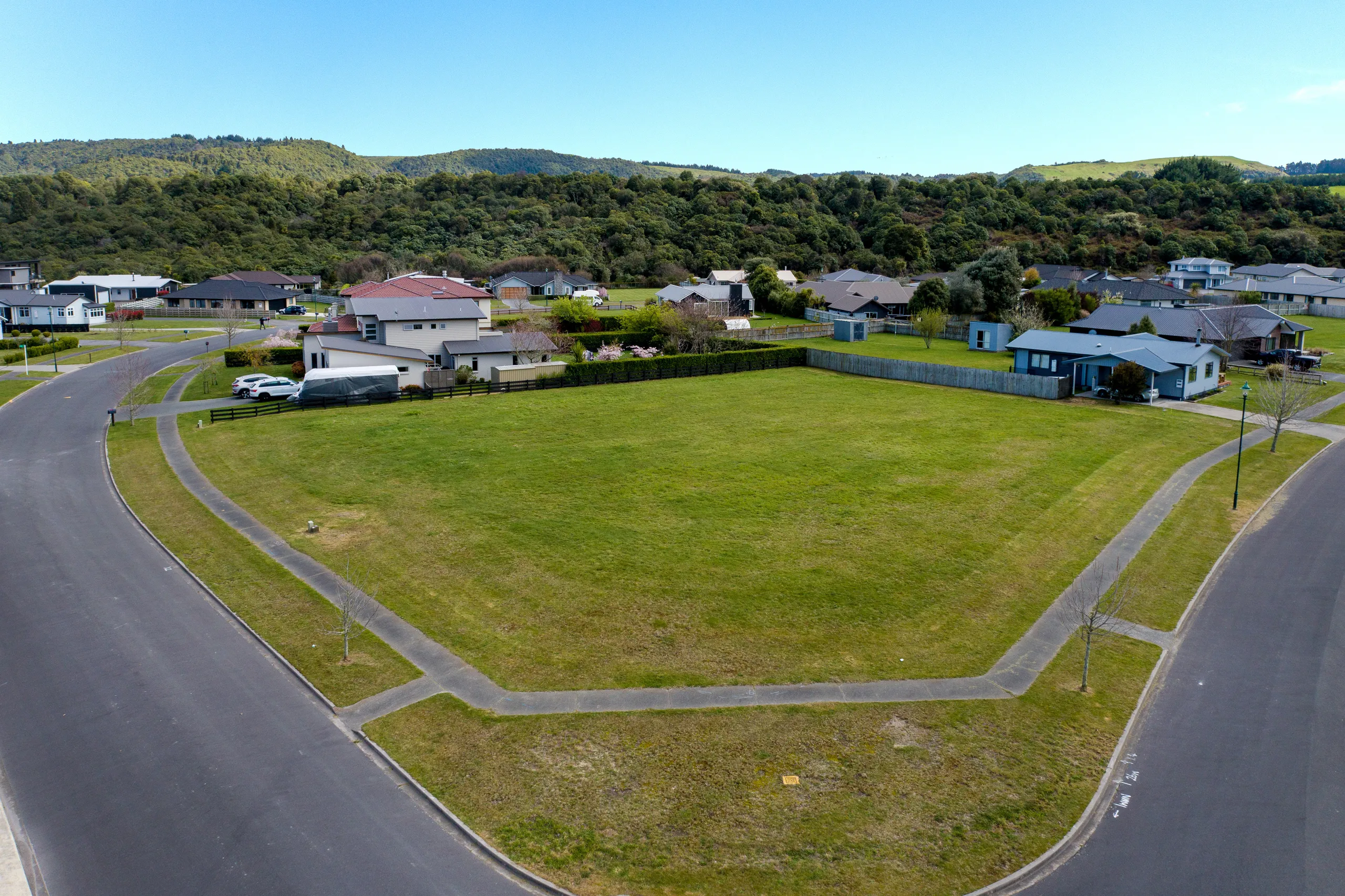 2 Pukeko Way, Kinloch, Taupo