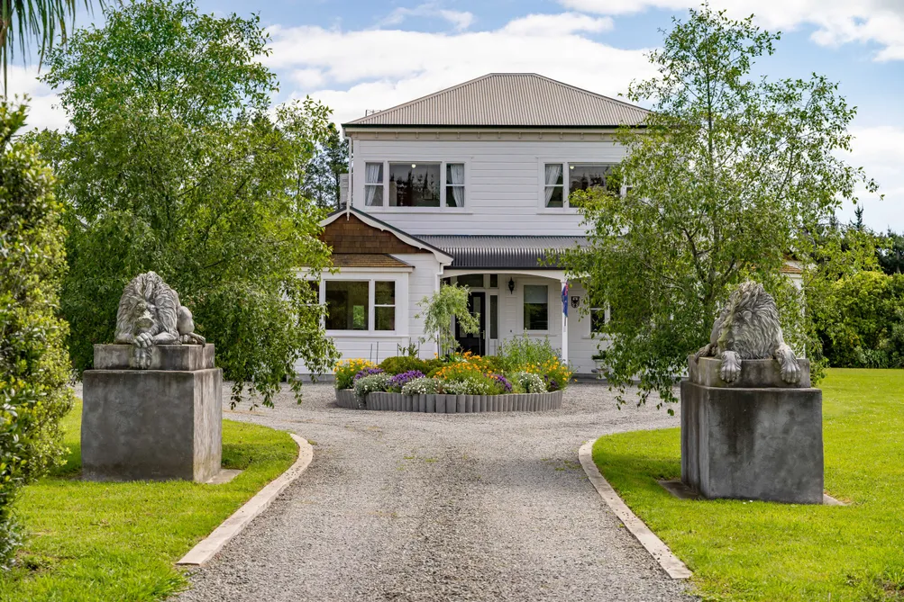 Period Architecture with Contemporary Construction