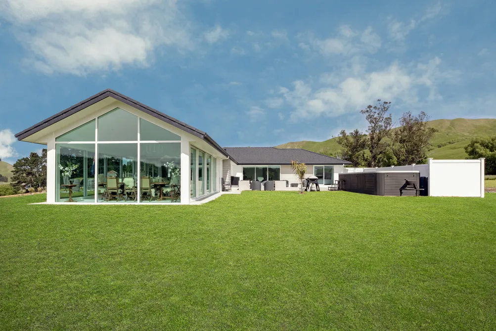 Luxury Oasis on the Rivers Edge