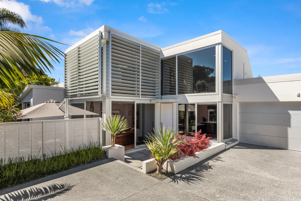 Stylish coastal sanctuary in Kohi 
