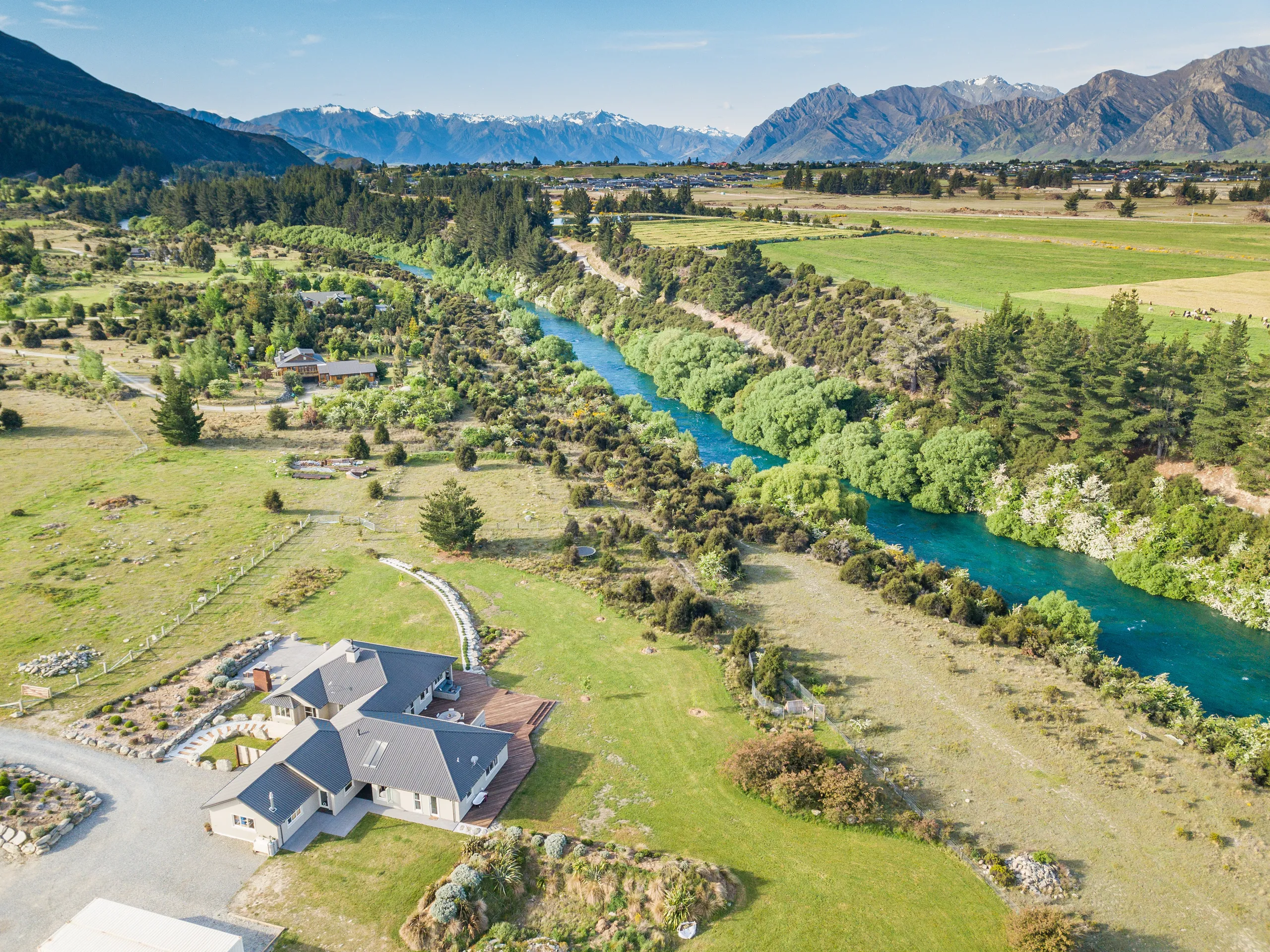 136 Te Awa Road, Albert Town, Central Otago