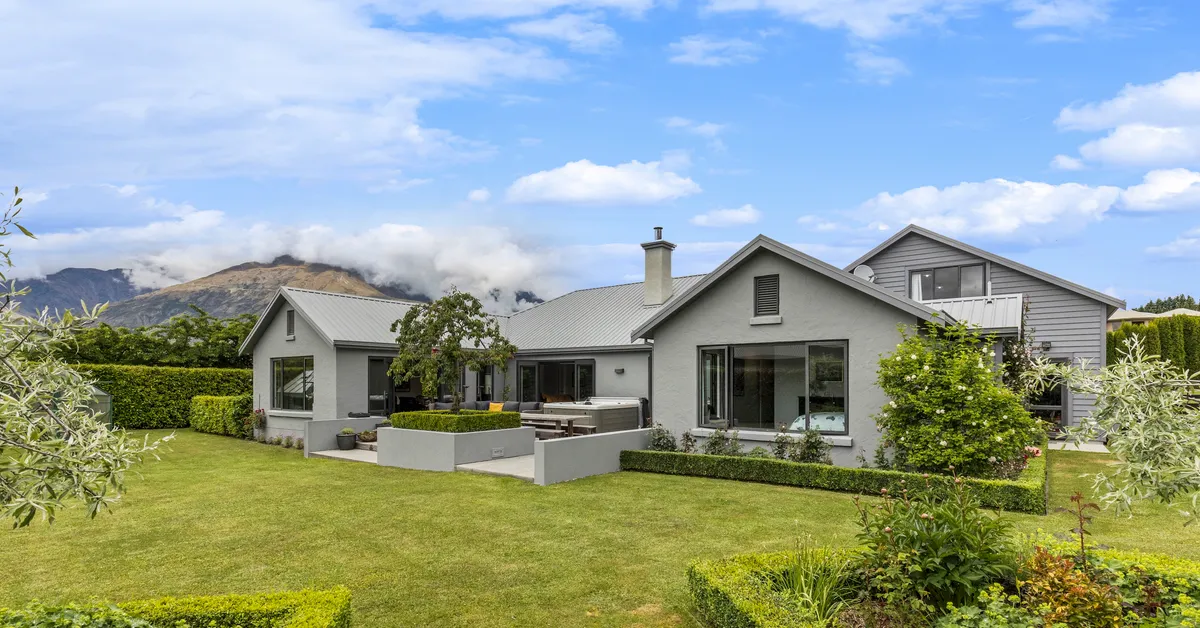 2 Stowmore Lane, Quail Rise, Queenstown | NZ Sotheby’s Realty | QBS12751