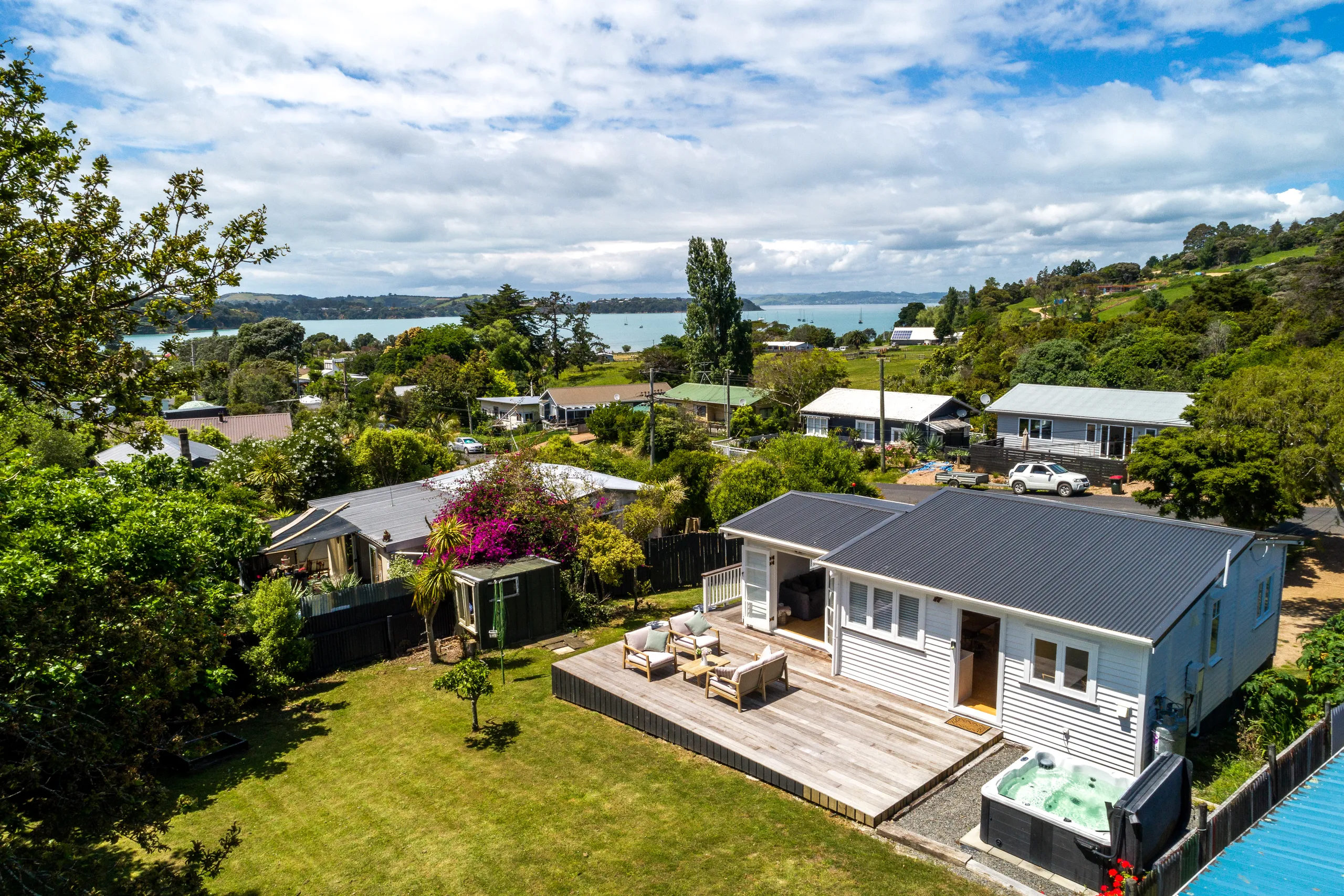 22 Tahatai Road, Oneroa, Waiheke Island
