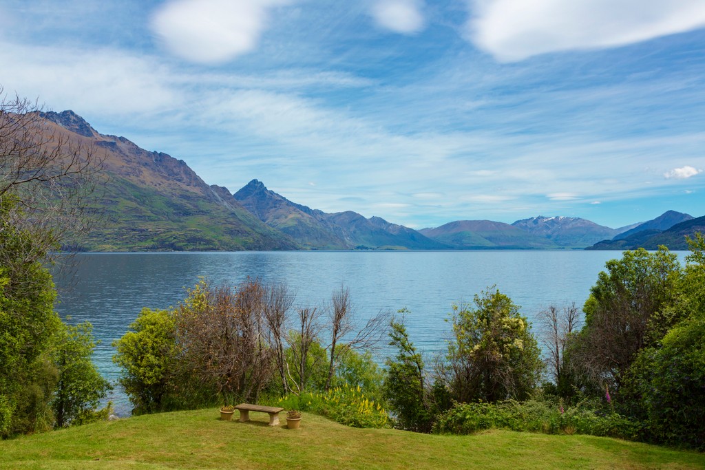 Kelvin Heights Lakefront Opportunity
