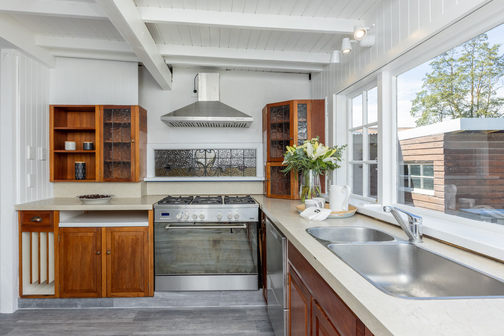 Renovated and Spacious in Convenient Raureka