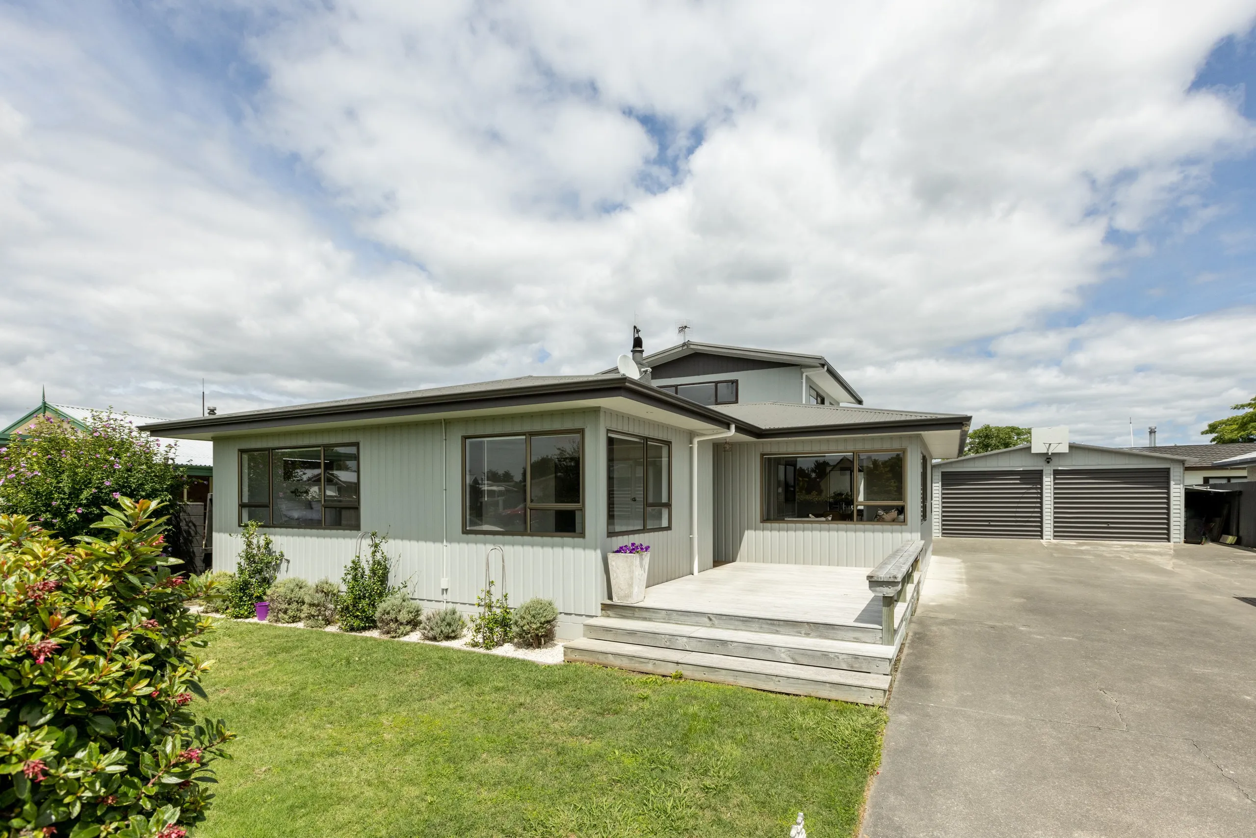 32 Duckworth Crescent, Greenmeadows, Napier