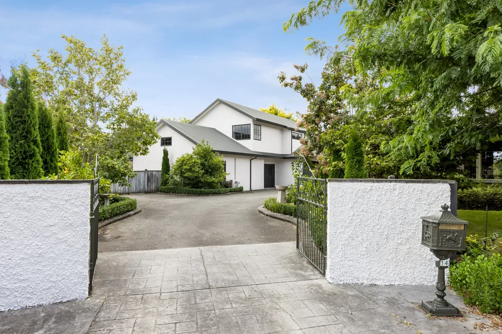 Generous Family Living, Vendors on the Move
