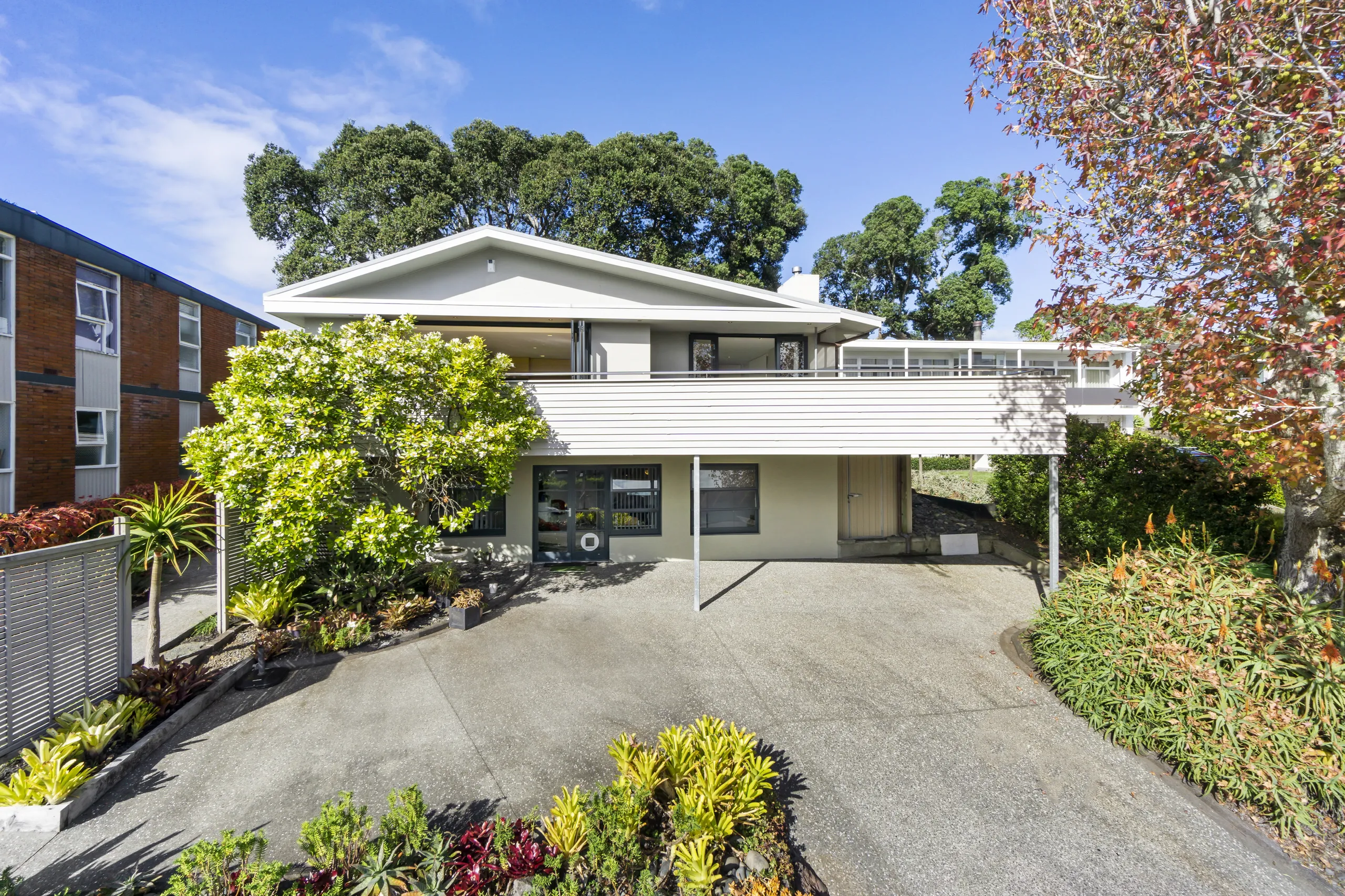 8 Saratoga Avenue, Herne Bay, Auckland City