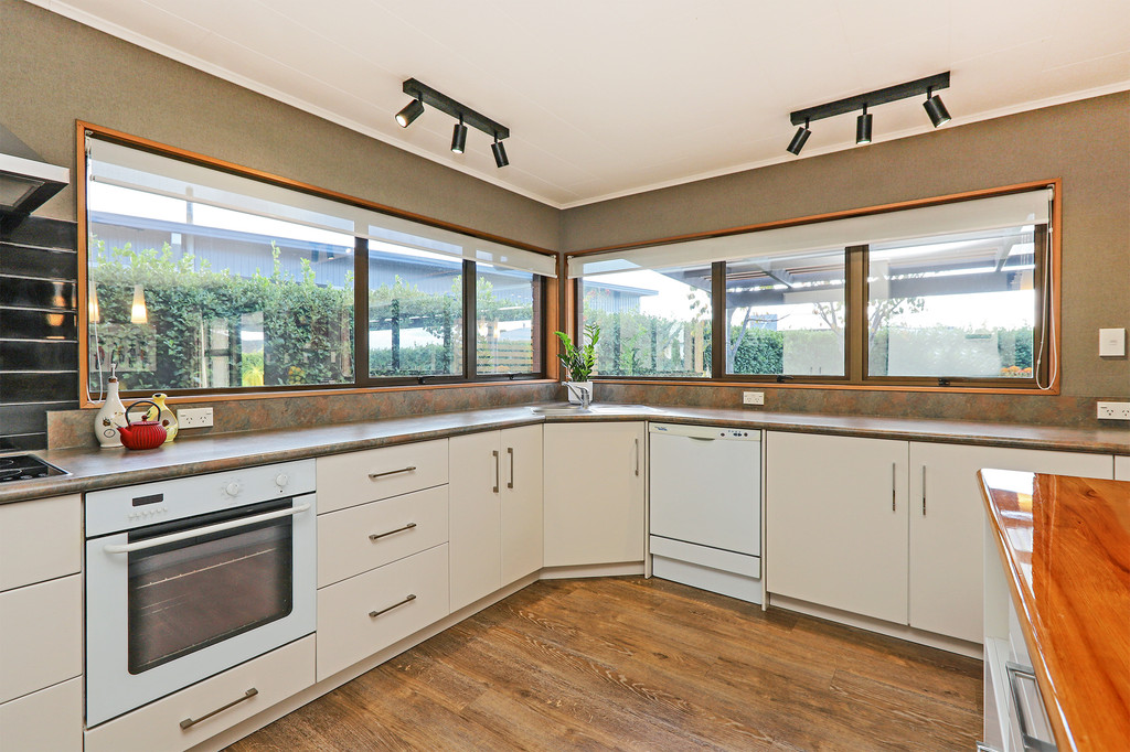 Size, Space and Privacy - So Close To Taradale