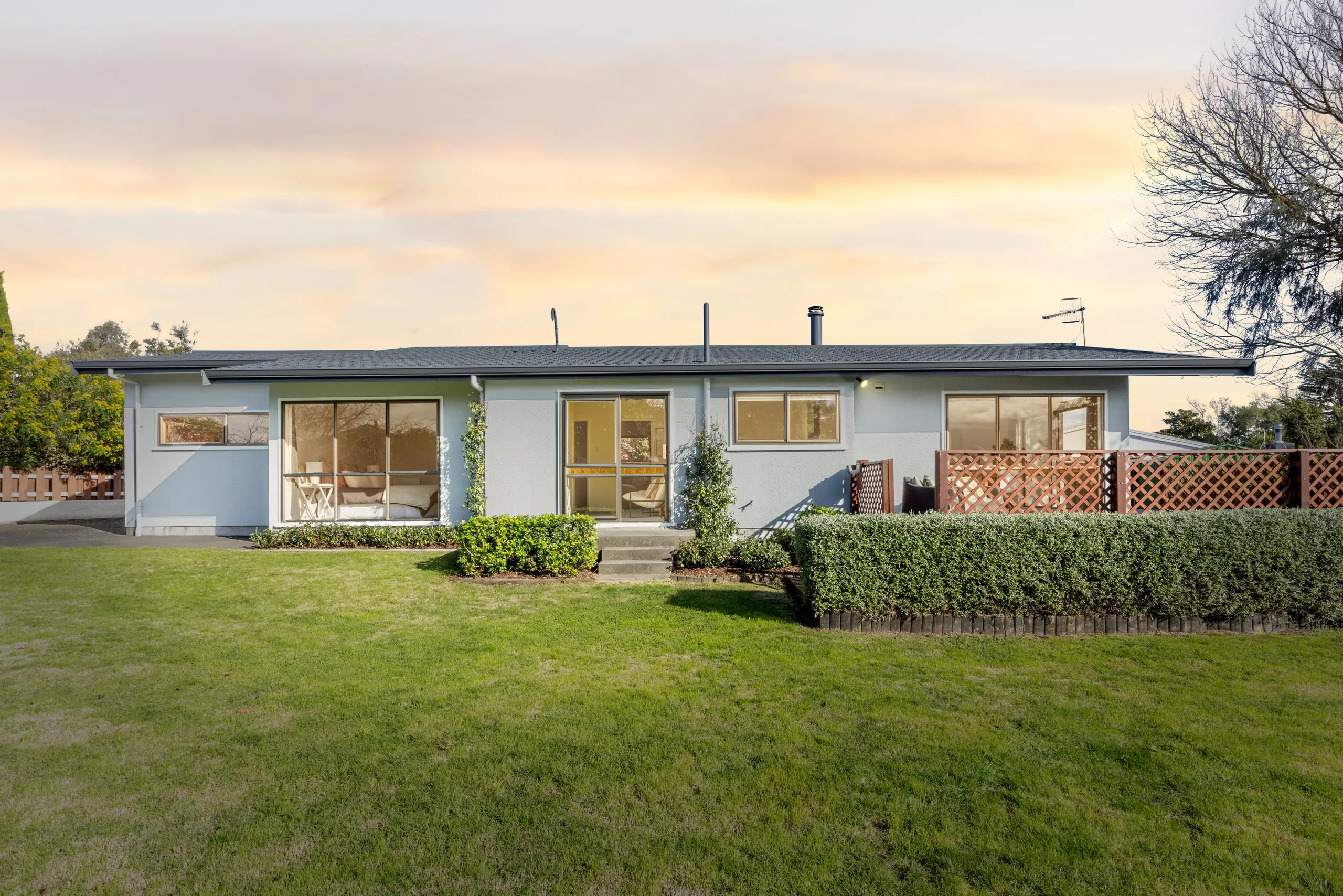 27 James Cook Street, Havelock North, Hastings