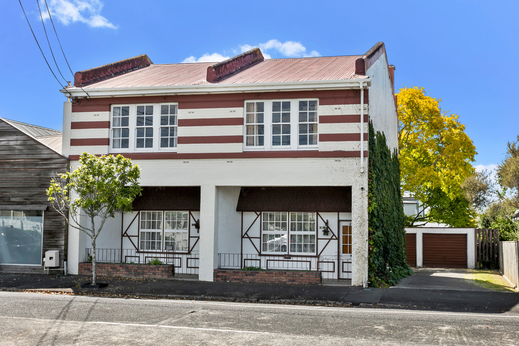 Three bedrooms in Northcote Point for under $1.5M!