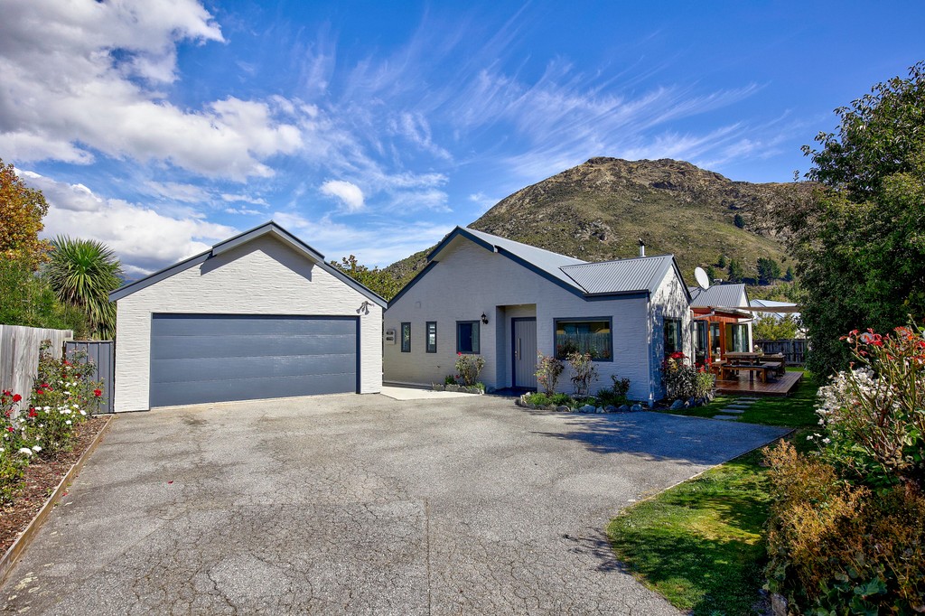 56 Elm Tree Avenue, Frankton, Queenstown NZ Sotheby’s Realty QBS12868
