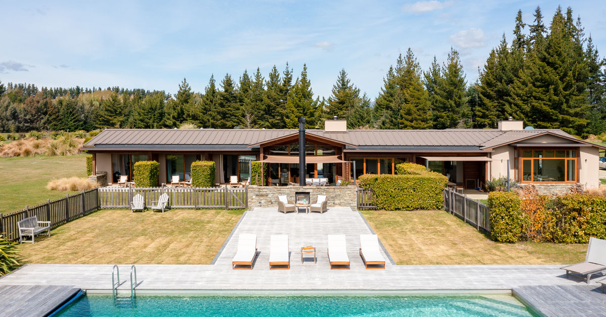 Wanaka Retreat NZ Sotheby’s Realty QBS12883