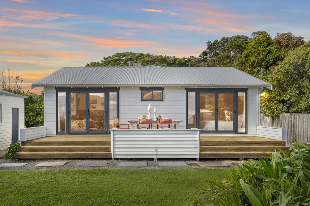 Relaxed and Cosy Beach Lifestyle
