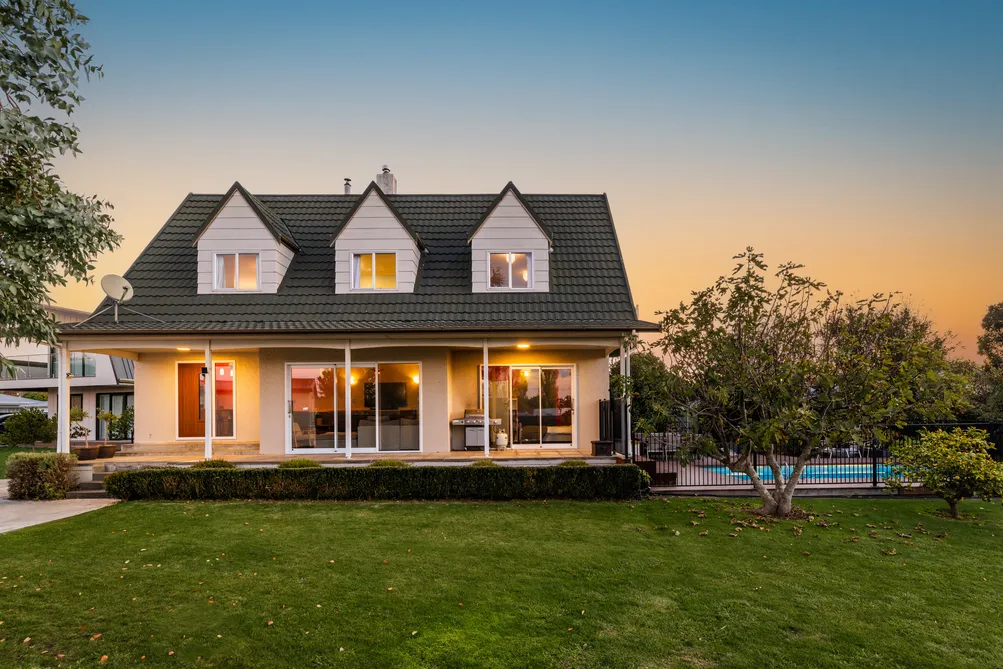 Ultimate Family Home | Space, Pool and Location