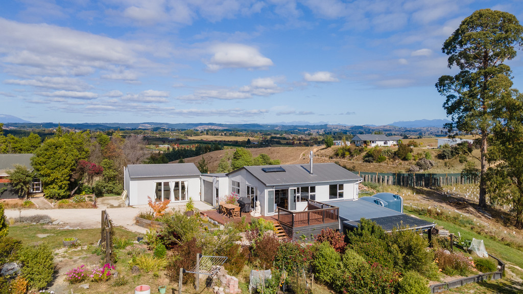 Tasman views and sun at their best