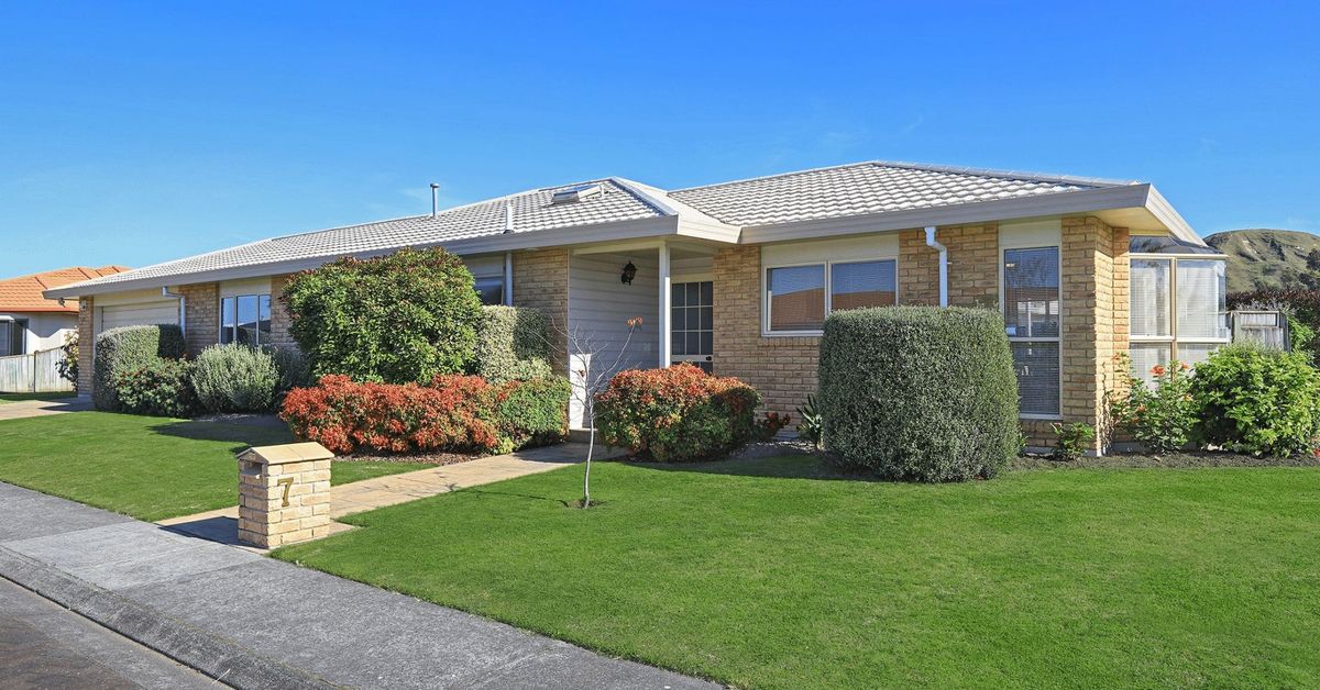 7 Knightsbridge Place, Taradale, Napier NZ Sotheby’s Realty HBNP0914