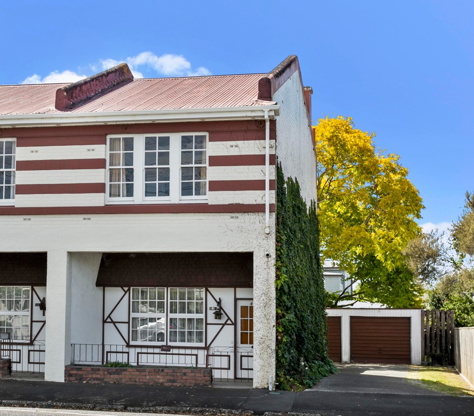 Three bedrooms in Northcote Point for under $1.5M!