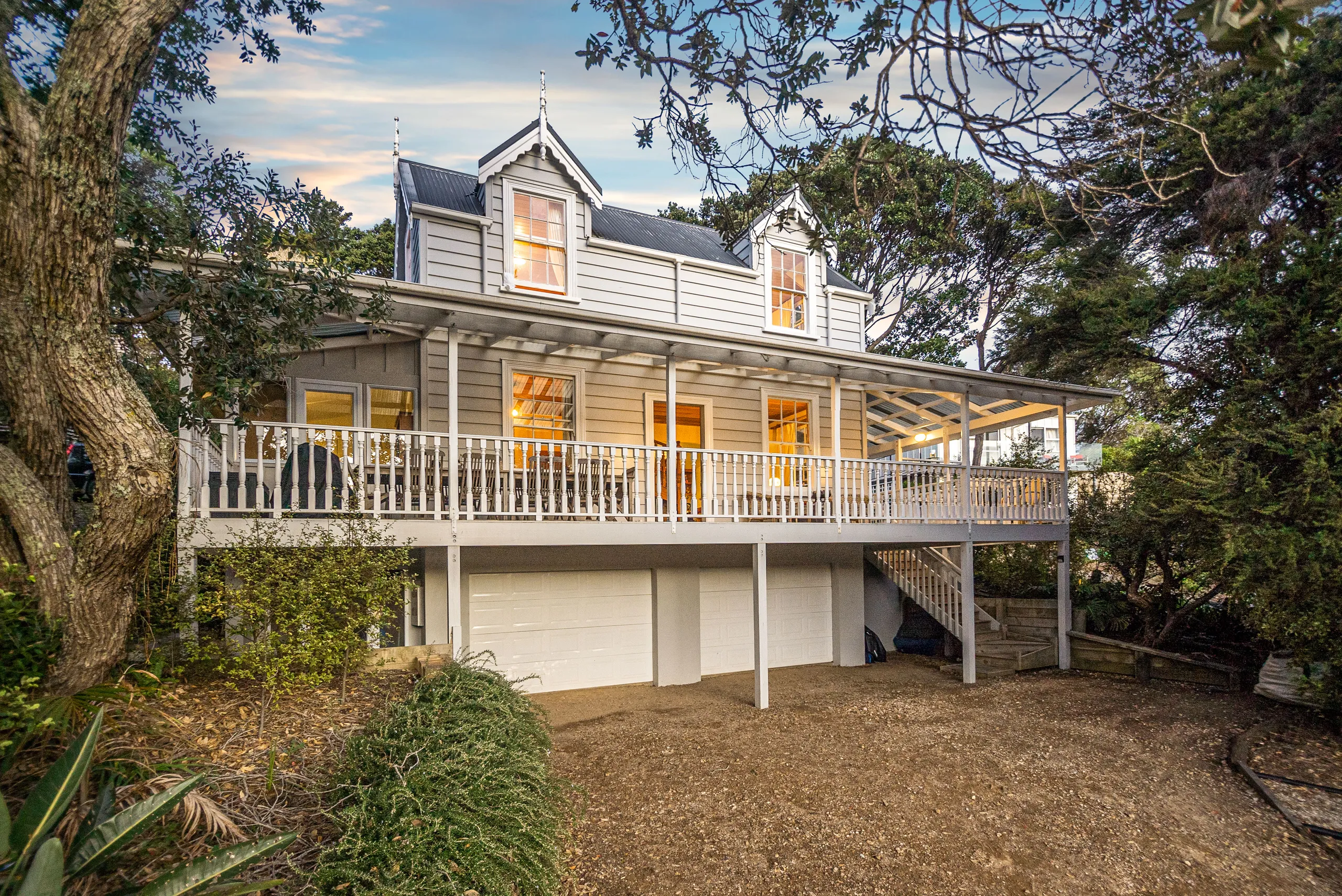 29 Crescent Road East, Ostend, Waiheke Island