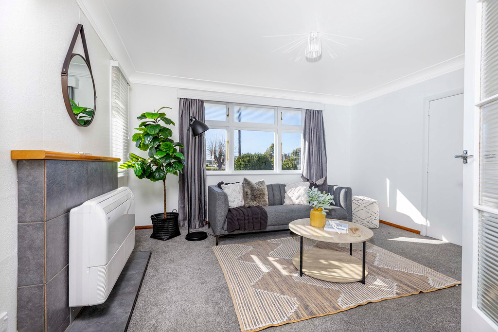 Fully Redecorated - Must Sell