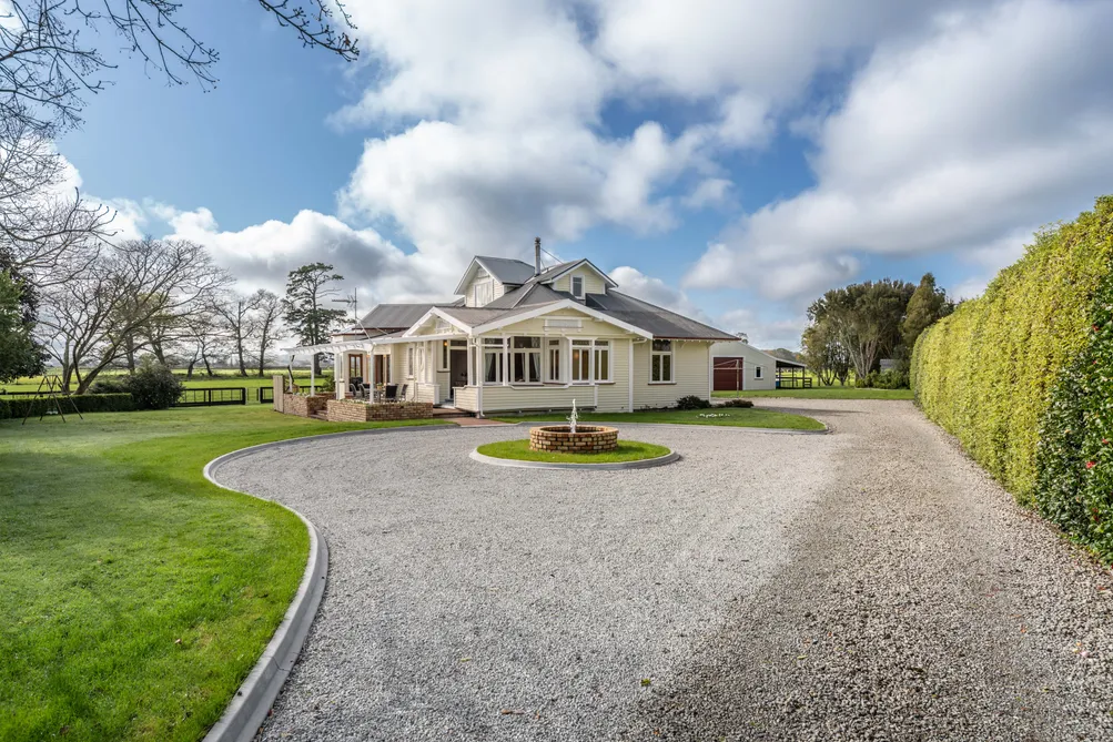 Romancing The Country