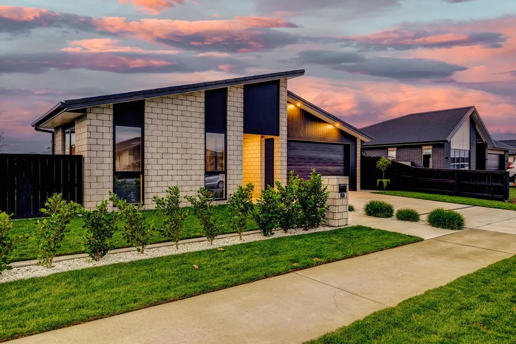 Modern Easy Living