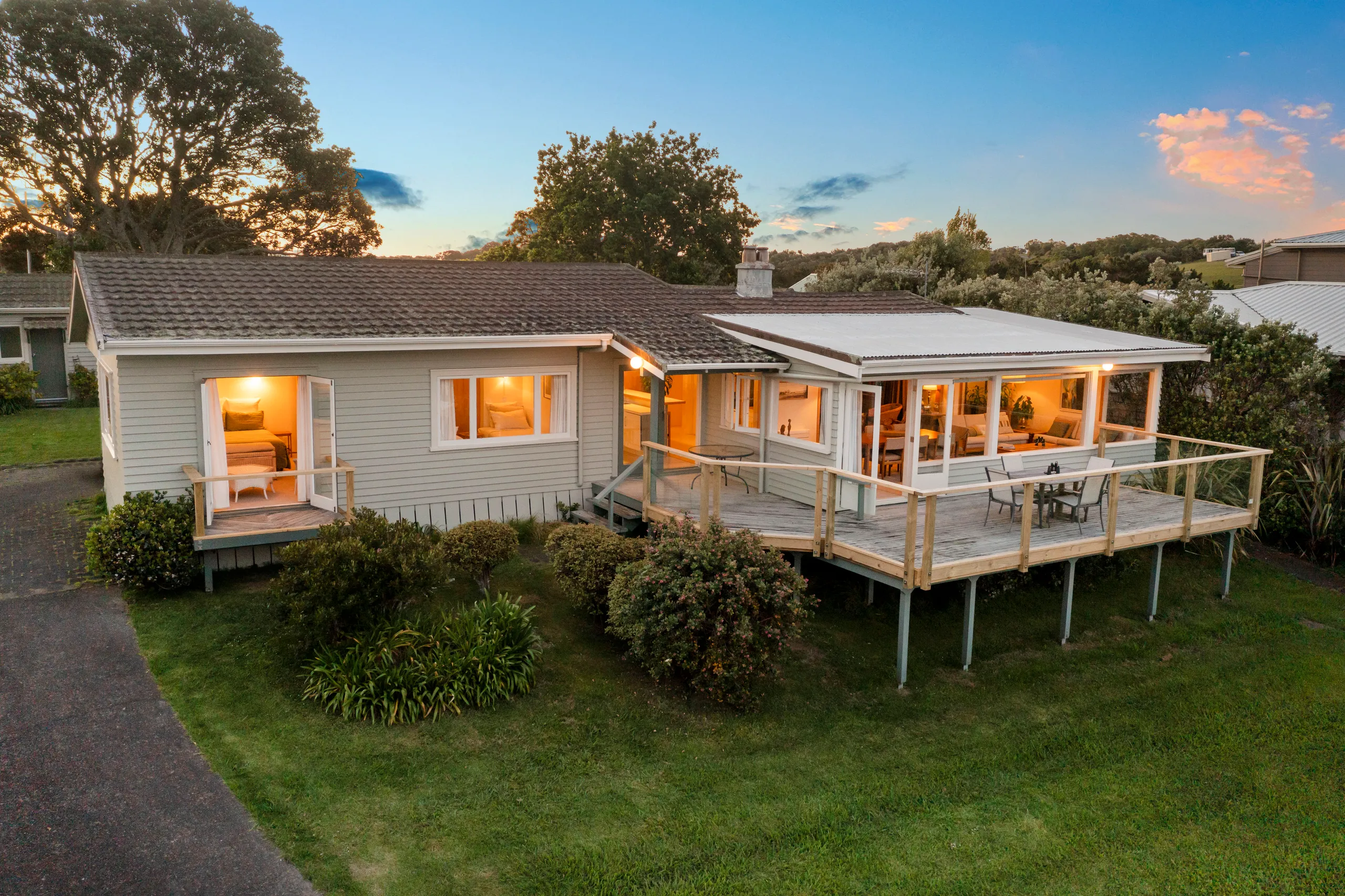 51 Tiri Road, Oneroa, Waiheke Island