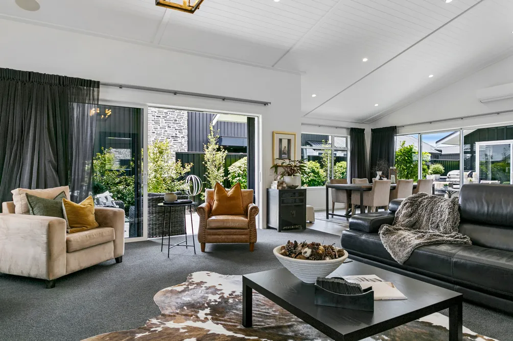 Lodge Style Luxury In Rainbow Point