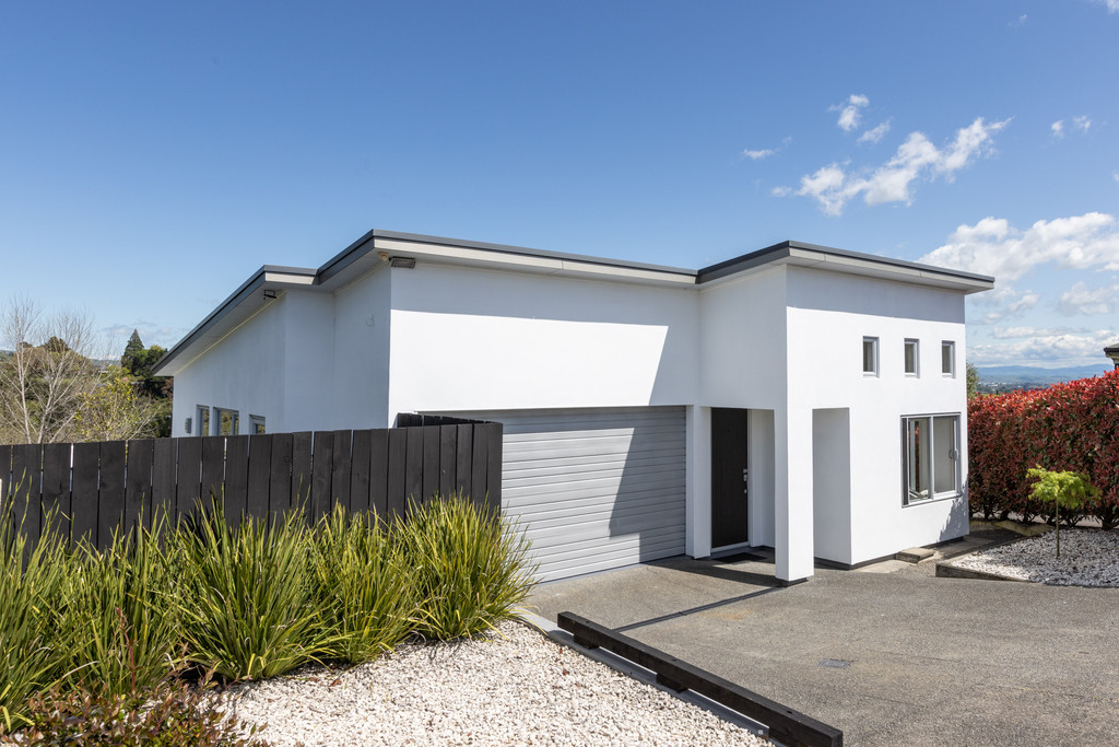 Stylish, Contemporary Home in Elevated Location